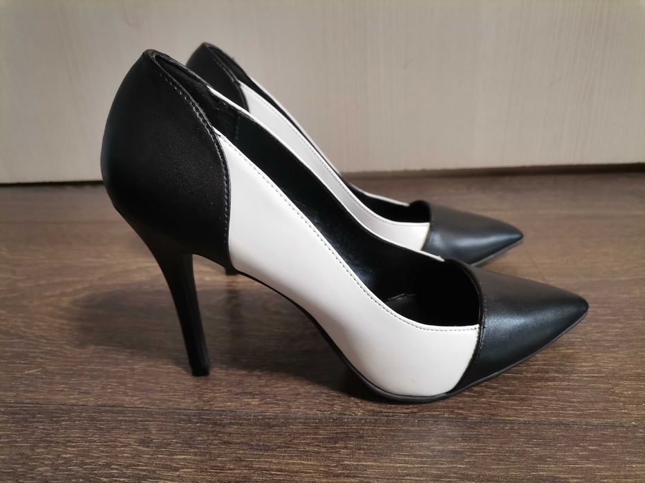 Елегантни обувки Graceland