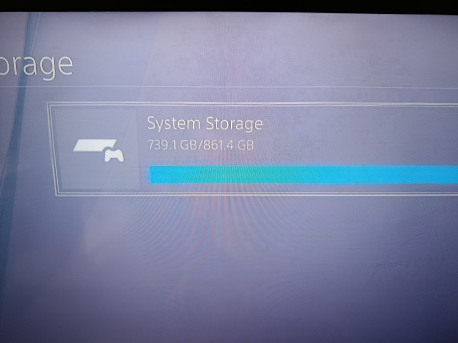 Ps4 slim 1tb + оригиналния джойстик и необходимите кабели