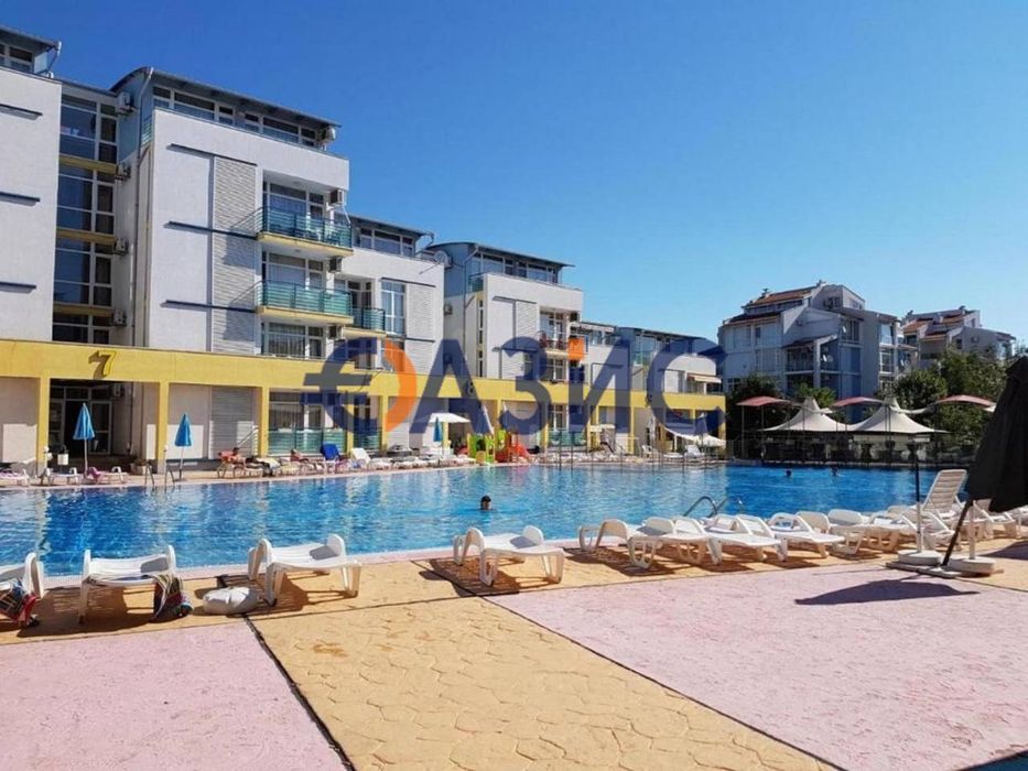 Продава се Тристаен апартамент в к.к. Слънчев бряг - 90 кв.м за 964 €/кв.м - Снимка #13