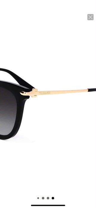 Слънчеви очила trussardi