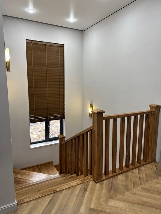 Лестница / Изготовление лестниц / Деревянная лестница