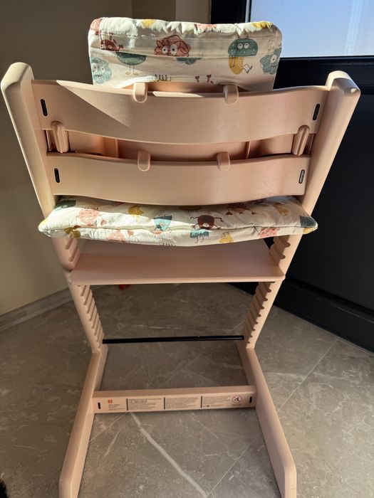 Stokke Tripp Trapp детско столче за хранене - розово