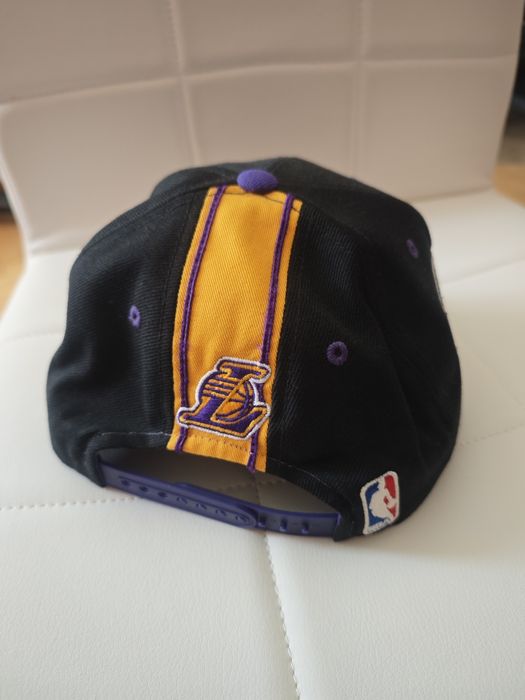 Оригинална шапка Adidas NBA Los Angeles Lakers – универсален размер