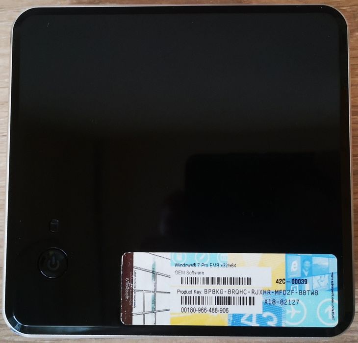 Мини компютър Intel NUC D54250WYK
