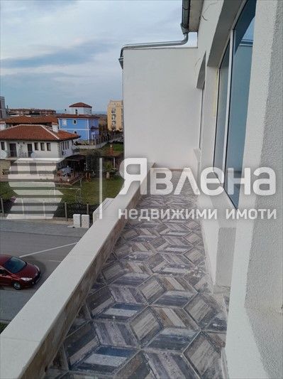Продава се Тристаен апартамент в с. Равда, Област Бургас - 80 кв.м за 1300 €/кв.м - Снимка #2