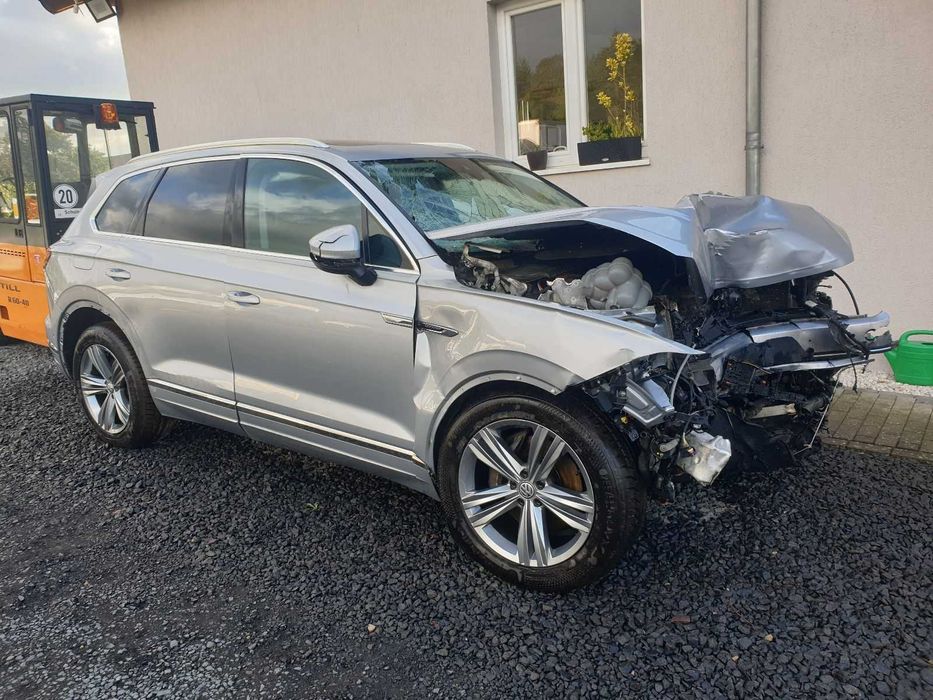Piese si elemente de caroserie pentru VW Touareg 3 CR 3,0 tdi 2019 R-Line