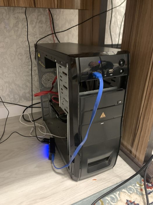 Средний игровой компьютер!