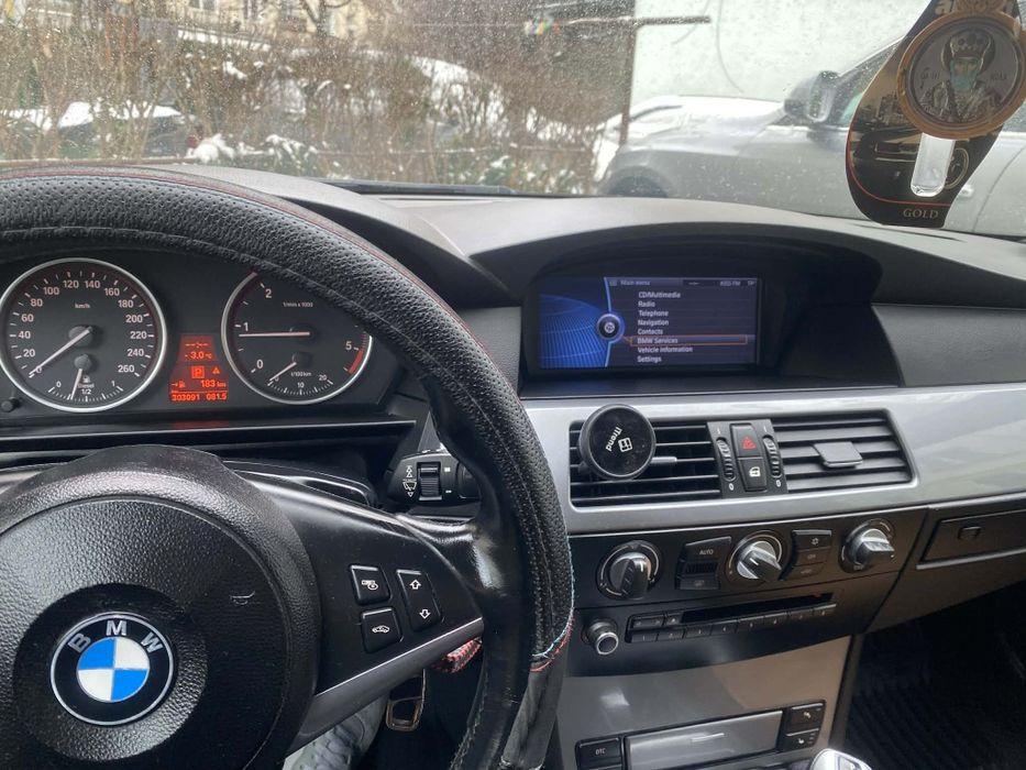 Vând BMW 520d e61 2009