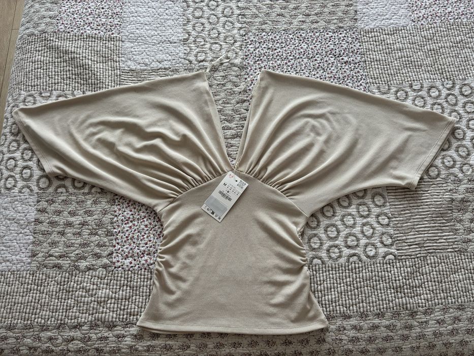 Vand bluza dama Zara noua