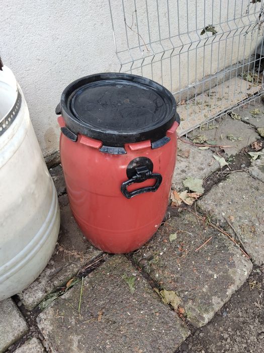 Butoaie plastic diferite marimi
