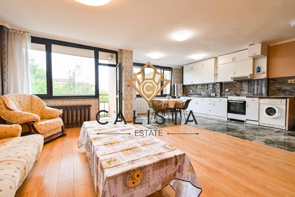 Тристаен апартамент под наем в центъра на София, 2152334