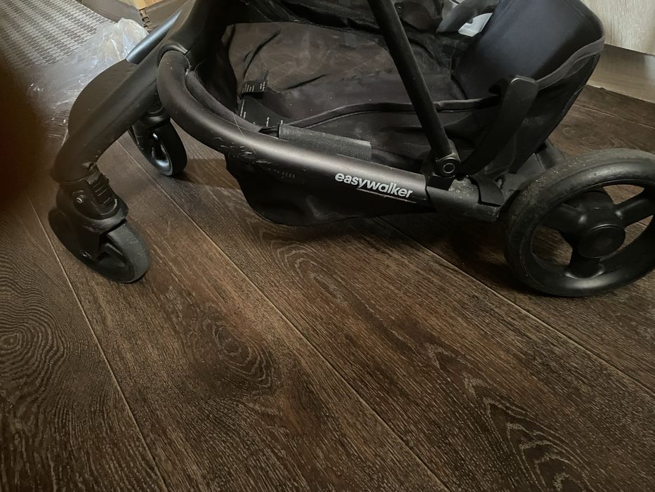 Коляска детская черная