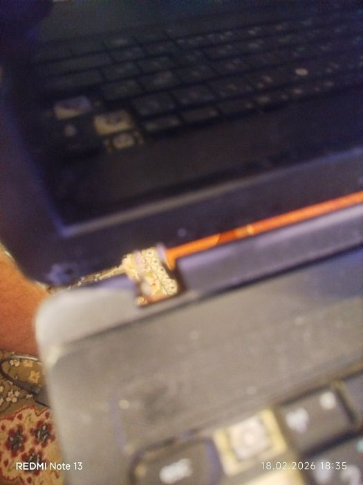 Продам ноутбук asus на запчасти