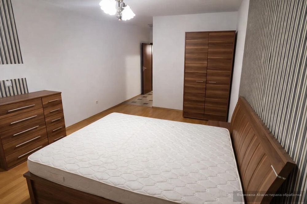 Дава се под наем Тристаен апартамент в София, Център - 95 кв.м за 999 € - Снимка #5