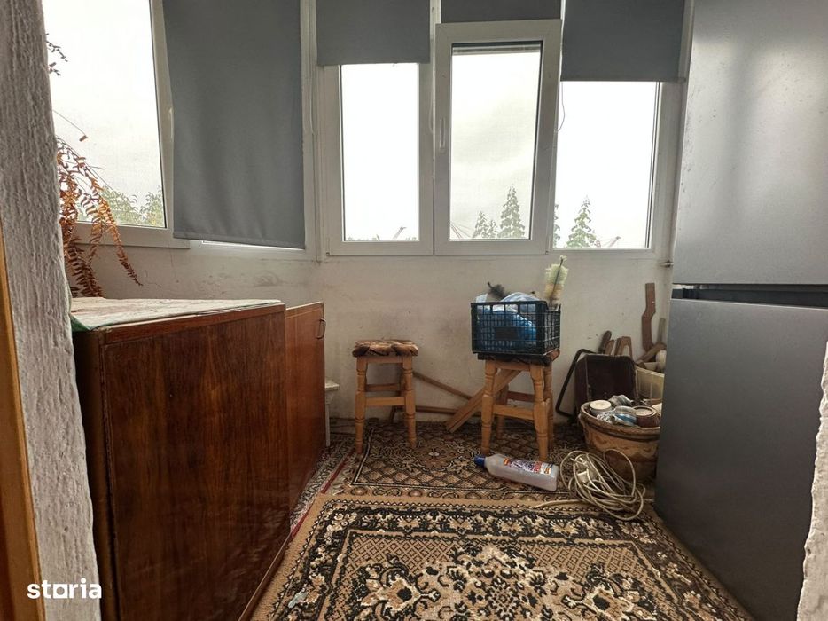 Etaj 2! Apartament 2 camere decomandat, zona Calarasi 4.
