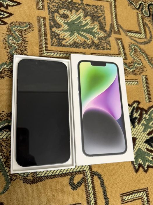 Продам айфон 14