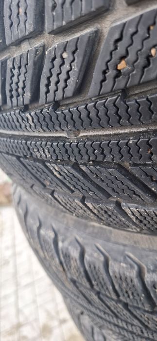 Продам резину всесезонная