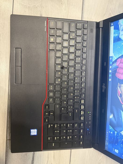 Fujitsu E557-i5 7200u/8гб/250гб ссд