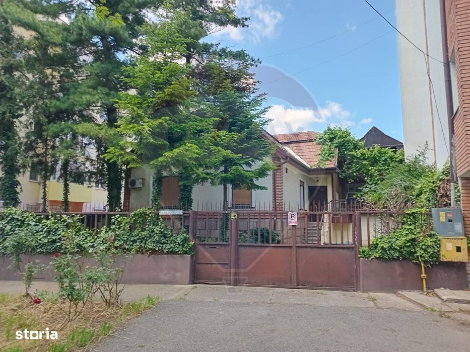 Vila  deosebita de vânzare în zona Ultracentral (EROUL NECUNOSCUT!!)