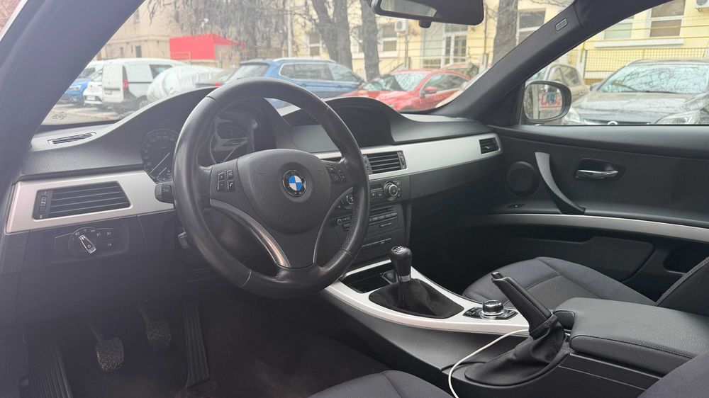 BMW Seria 3 Coupe E92 320D