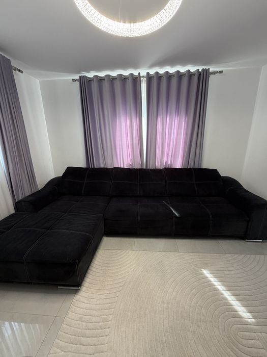 •Vând canapea extensibila in stare foarte buna! Este extremm de comoda si incapatoare.Pentru detalii va stau la dispozitie!