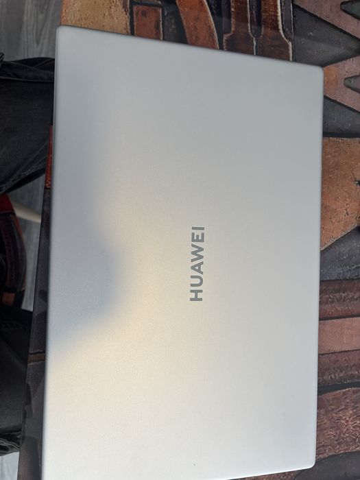 Vand laptop huawei d15