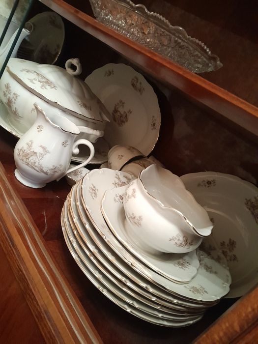 Столовый сервиз на 6 персон.