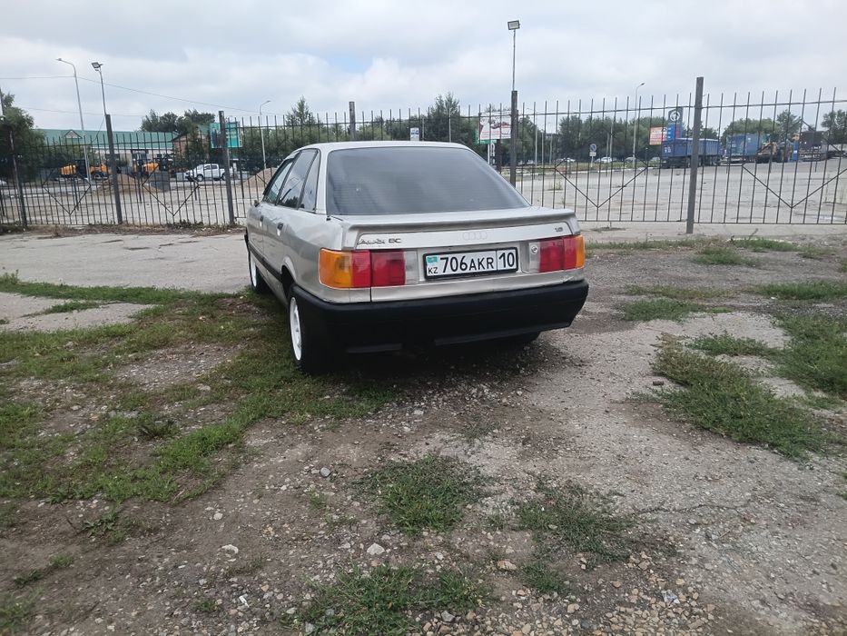 Продам Ауди 80 1988г