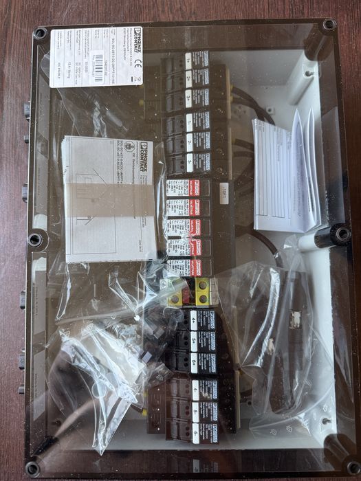 Кутия за свързване на стрингове