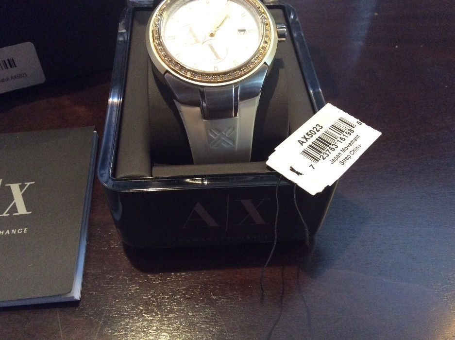 Дамски часовник Армани (БЕЗ КАИШКА)