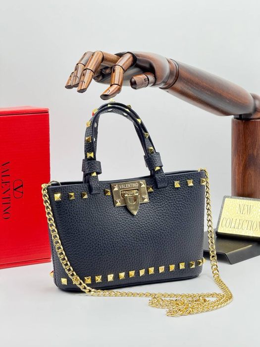 Geanta Valentino noua !!! Dimensiuni 22/14 !!!