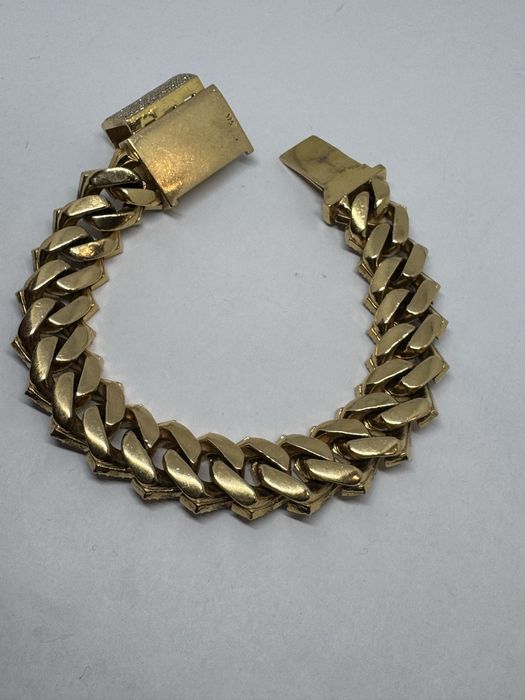 УНИКАЛНА мъжка златна гривна с диаманти 149.96гр 9к 375