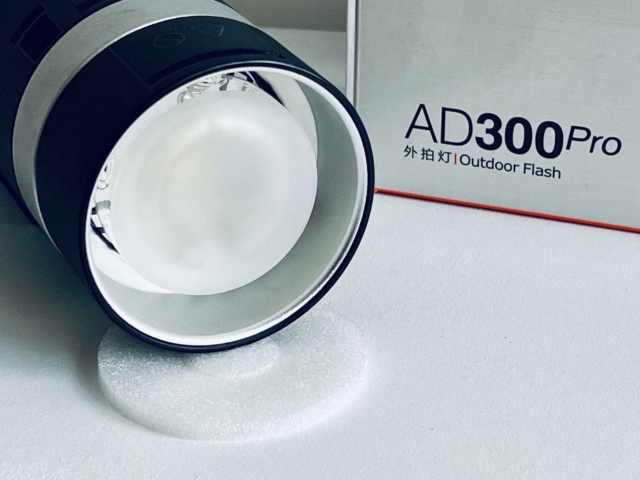 Светкавица GODOX AD300Pro