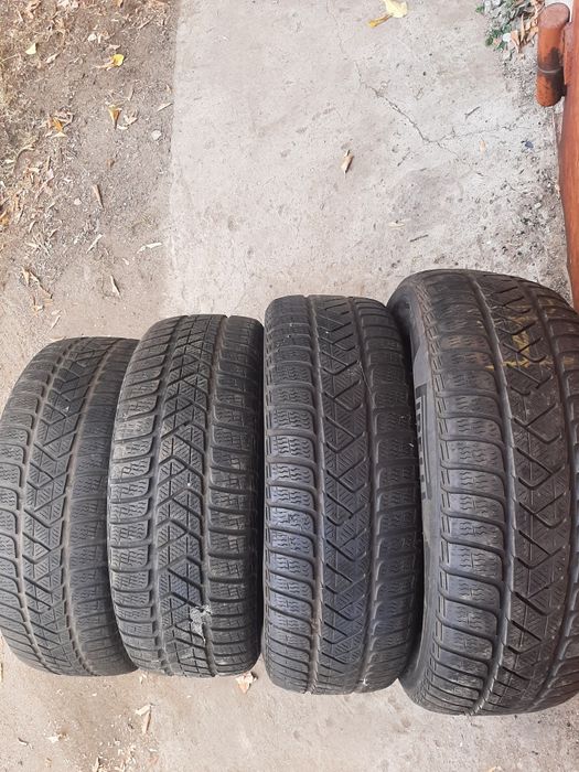 Продам шины 215/60/16 пирелли