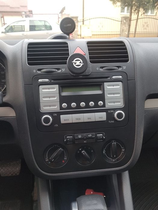 Volkswagen Golf 5 (Rabbit) 2.5 benzina, cutie automata