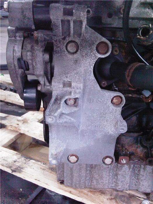 Suport alternator vw. passat 2.0 tdi- bkp fab. 2008