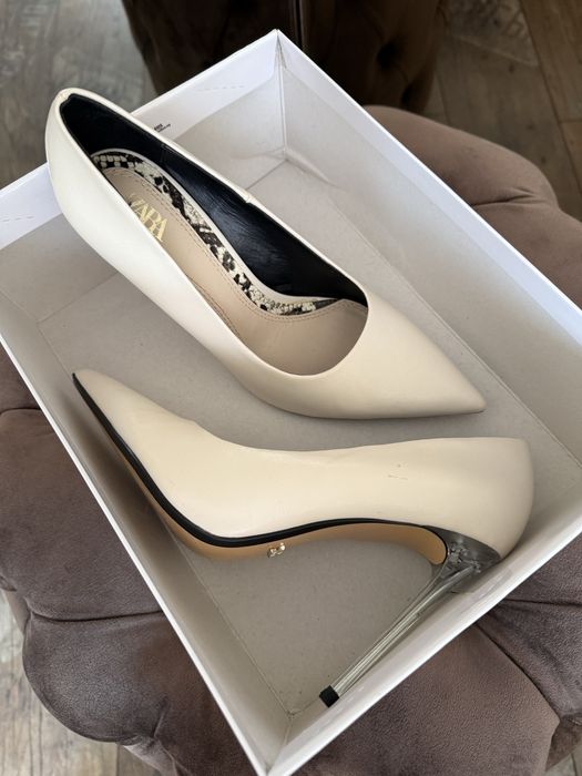 Zara Дамски Обувки на висок ток