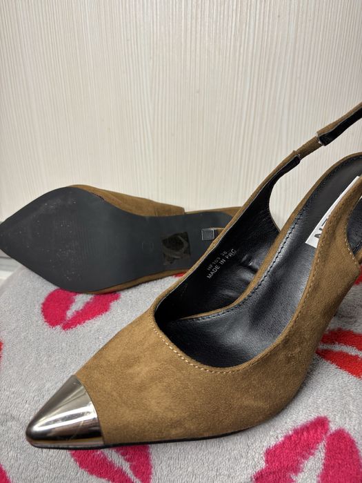 Кафяви токчета със сребрист орнамент