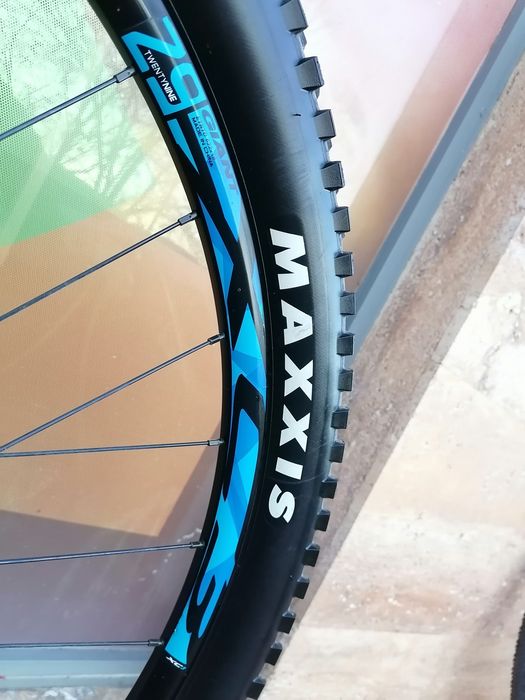 Giant Fathom*29цола*L размер*,Fox 32*Shimano XT*Дропър Колче