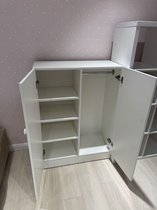 Продам детский шкафчик для одежды