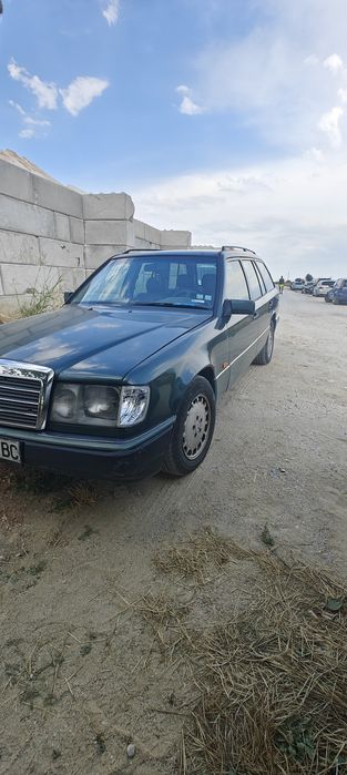 На Части...Мерцаедес 124 200т mercedes 124 200t