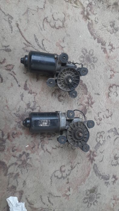 Продам   Автомобильные      дворник    маторчик      и     ремонт.