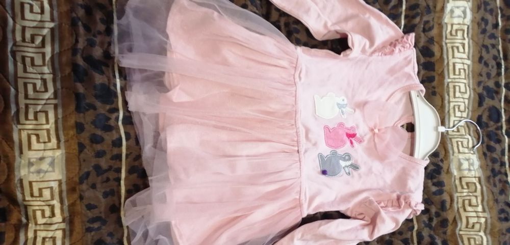 Платье на девачку от 12 до 18 мес.