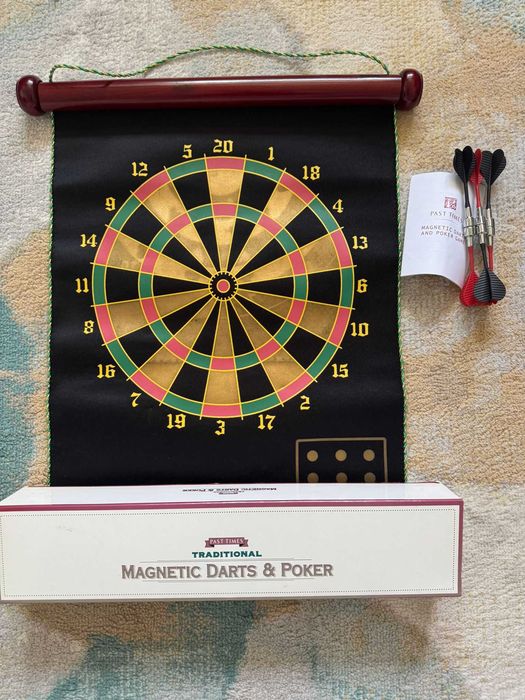 Joc Magnetic Darts & Poker – Set Complet
