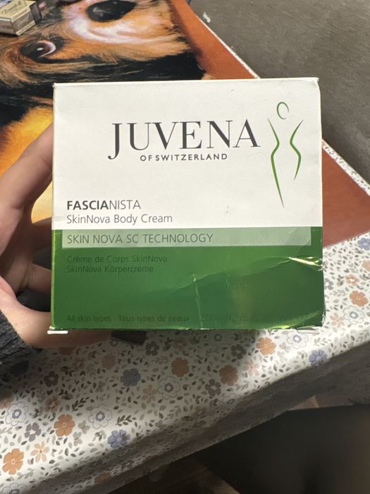 Crema de corp Juvena