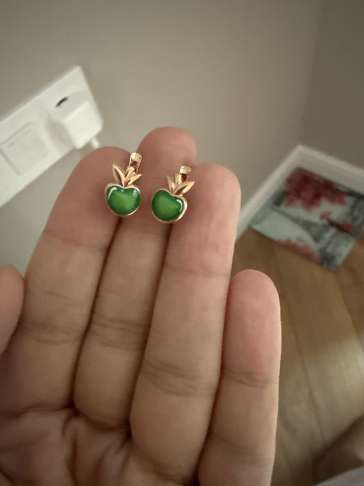 Продам детские сережки