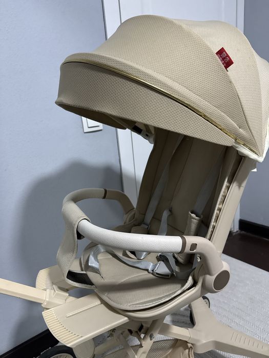 прогулочная легкая коляска