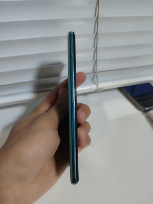 Samsung Galaxy A51 4/64 holati zo'r