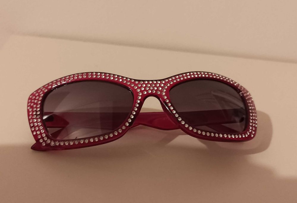 Ochelari de soare, dama.