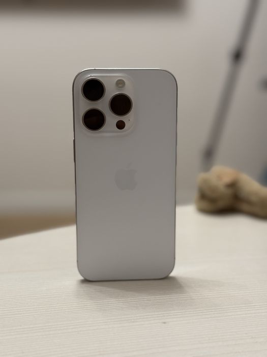 iPhone 16 Pro 256 GB 97% аккумулятора
